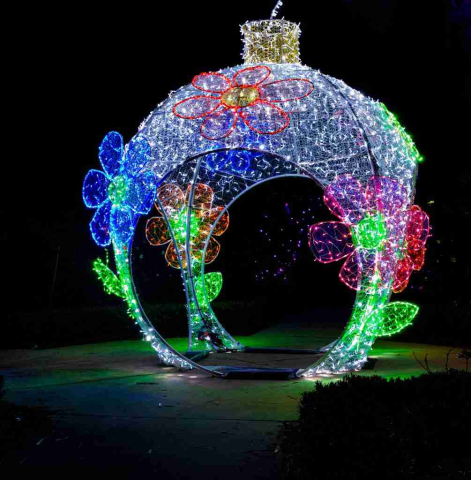 2nd Place John Furlong Ornament of Lights